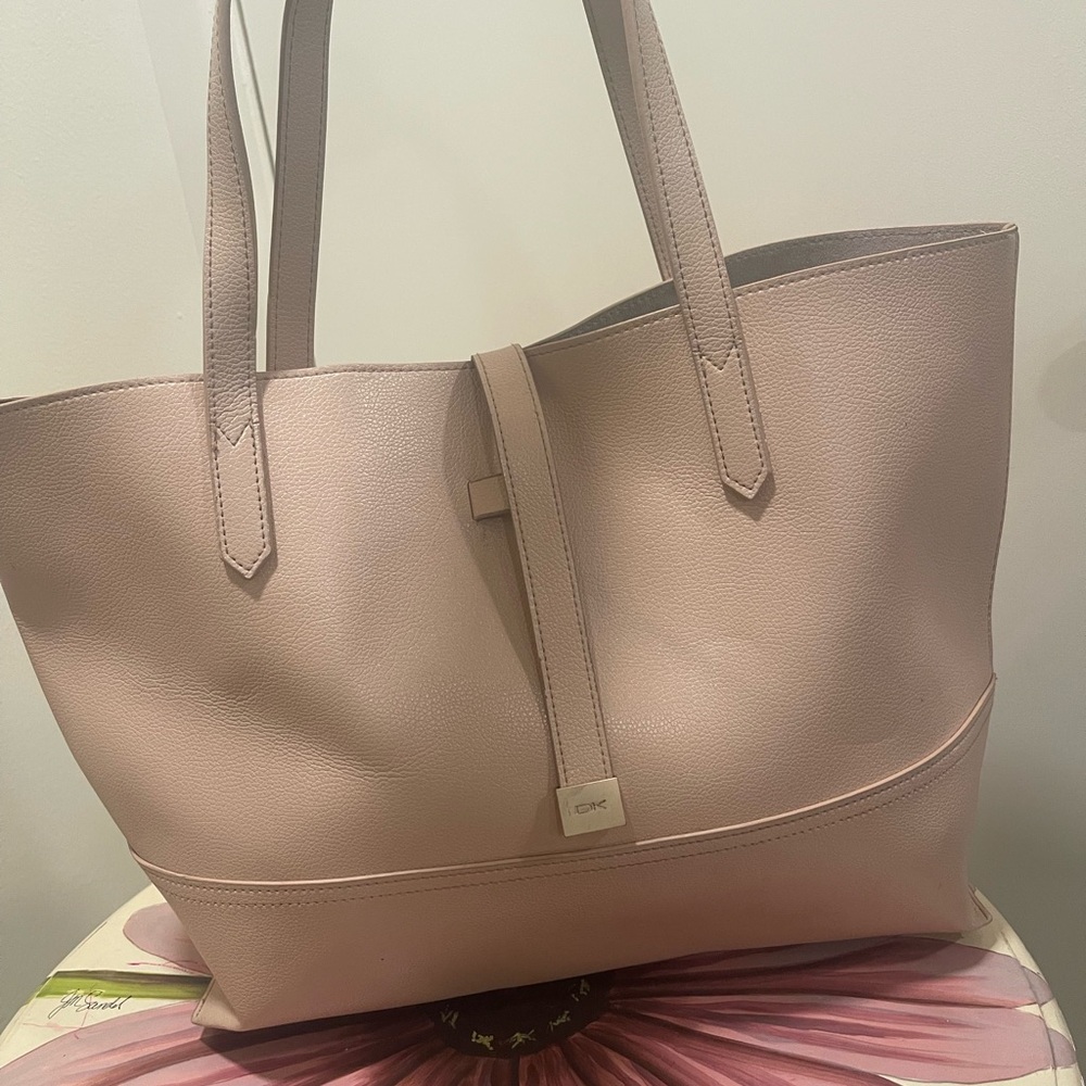 DKNY Beige Leather Tote Bag 12x19